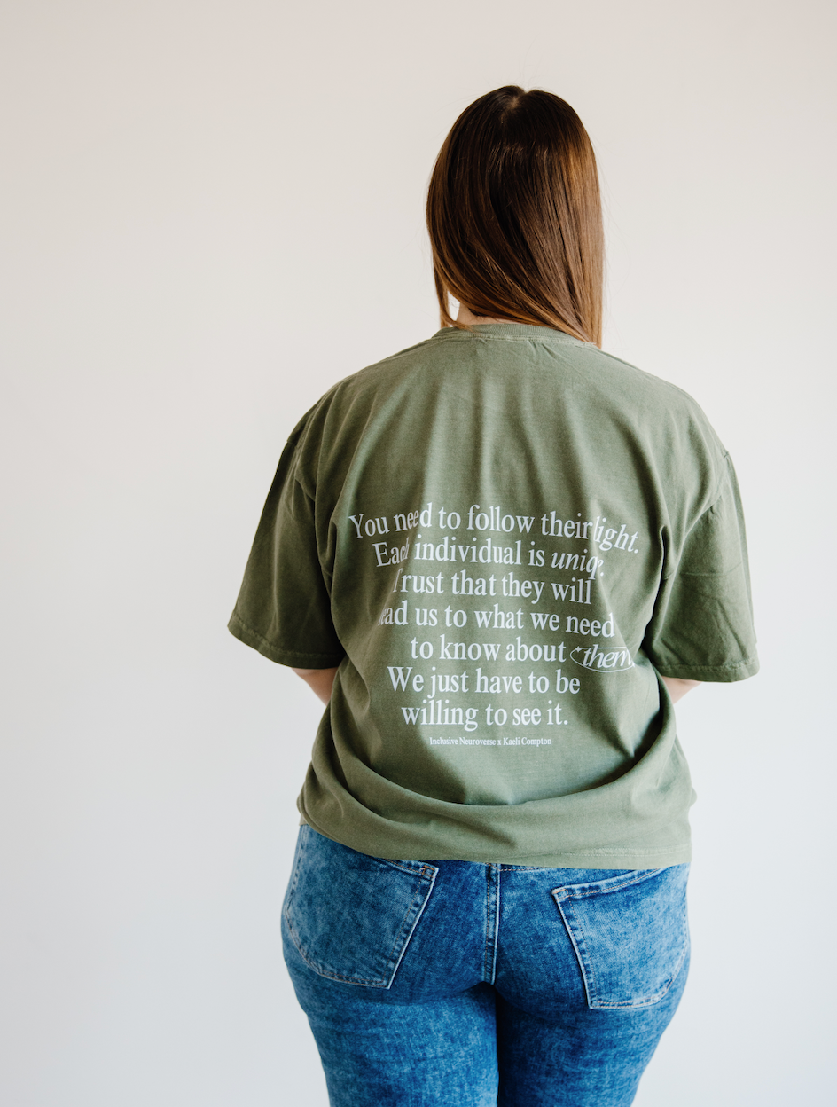 Lighthouse - Adult heavy weight t-shirt green - Inclusive Neuroverse x Kaeli Compton